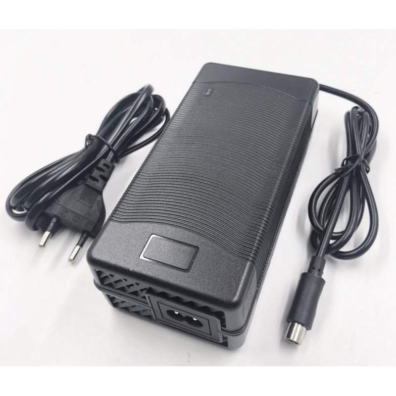 Rozʺyem dlya shvydkoho zaryadzhannya na 5 A, sumisnyy iz usima modelyamy seriyi Xiaomi Ninebot Max G30 abo seriyi G2 KROXNE - 1 