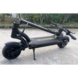 Sharkset RS1 - két 1400 W-os motor - 20 Ah akkumulátor - hatótáv 50-70 km Sharkset - 8 Sharkset RS1 - két 1400 W-os motor - 20 A