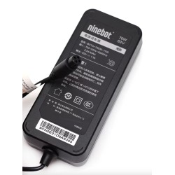 Originaal Laadija Ninebot Mini S / Mini S Pro 63V 1.1A 70W Segway - Ninebot - 3 Uhilduvus: Ninebot Mini S ja Mini S Pro, 63V.Ohu
